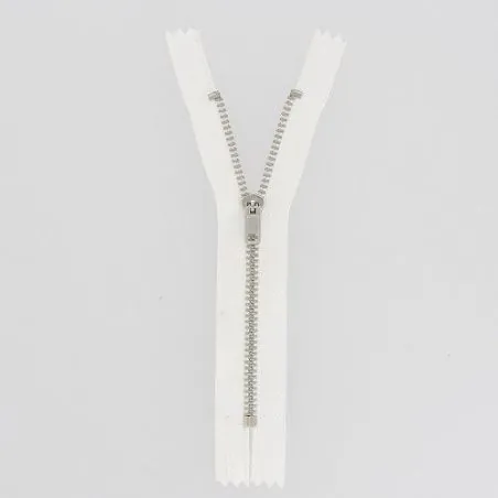 Fermeture éclair blanc non séparable pour pantalon - 20 cm Fermeture éclair blanc non séparable pour pantalon - 20 cm