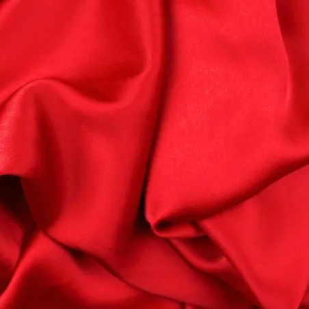 Tissu Crêpe envers-satin de couleur rouge
