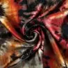 Tissu satin de soie noir imprimé dégradé abstrait orange - Made in Italy Tissu satin de soie noir imprimé dégradé abstrait orange - Made in Italy