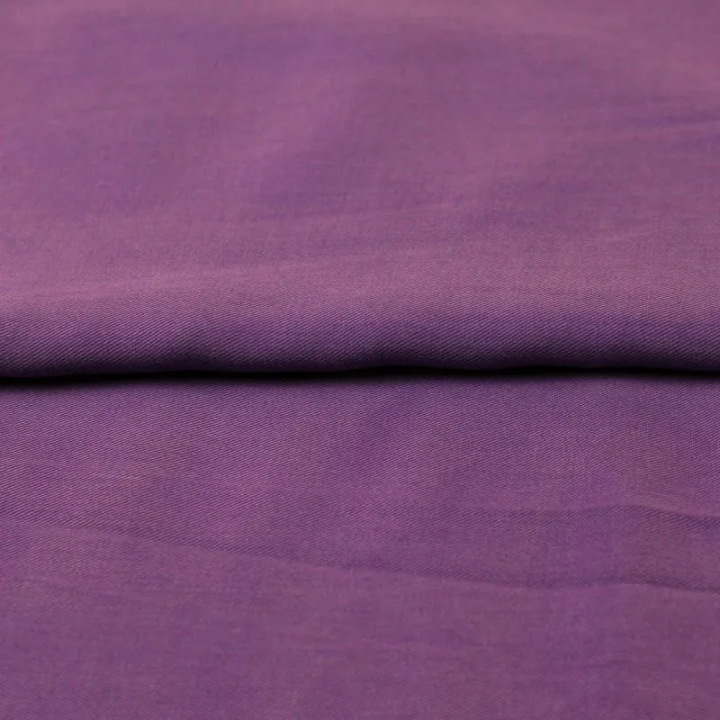 Tissu tencel violet