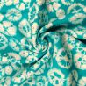Tissus viscose turquoise imprimé géométrique blanc Tissus viscose turquoise imprimé géométrique blanc