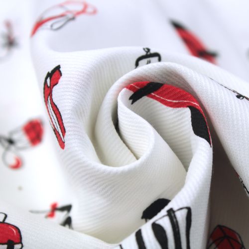 Tissu coton milleraies motif accessoires féminins mode rouge et noir Tissu coton milleraies motif accessoires féminins mode rouge et noir