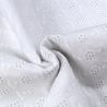 Tissu Broderie Anglaise Blanc à Motifs Géométriques – Élégance & Légèreté Tissu Broderie Anglaise Blanc à Motifs Géométriques – Élégance & Légèreté