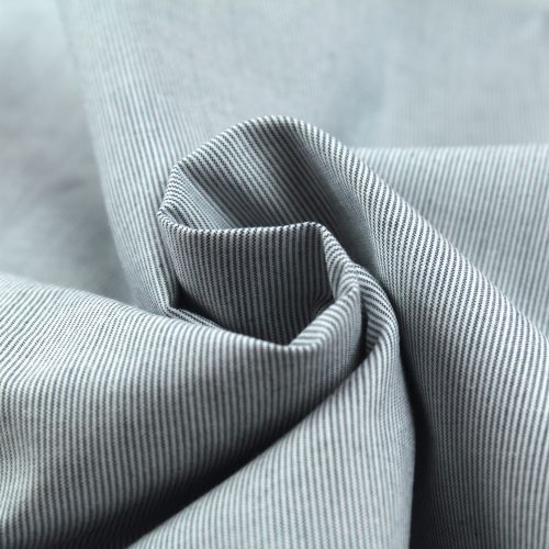 Tissu Coton à Rayures Bleues – Léger et Doux – Idéal pour Chemise Tissu Coton à Rayures Bleues – Léger et Doux – Idéal pour Chemise